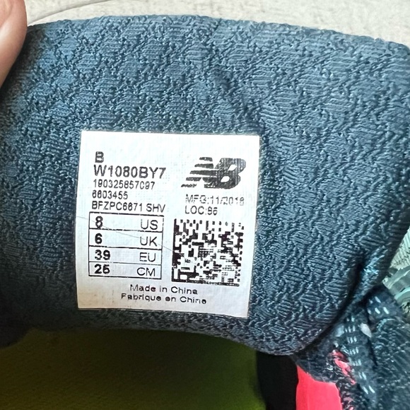 New Balance Fresh Foam 1080 V7 Women’s Size 8 - Picture 12 of 13